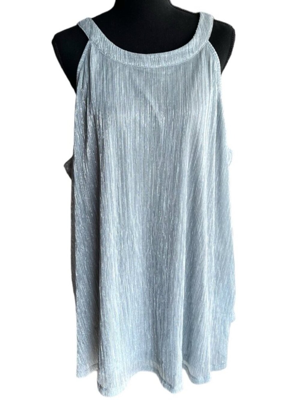 Torrid silver top size 3